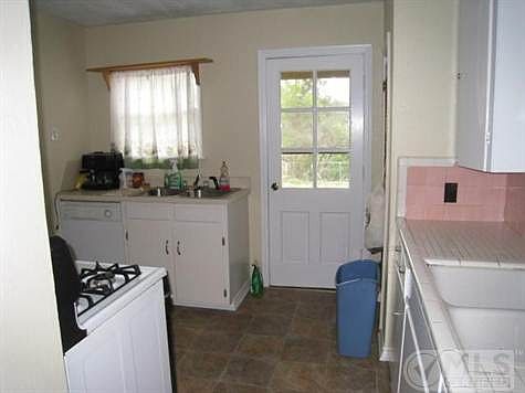 2nd image of 108 Canyon Dr