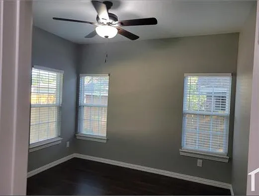 3930 Roberts Ave — Photo 14