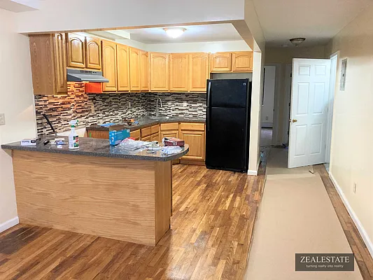 Rented by ZealEstate Group Inc | media 2