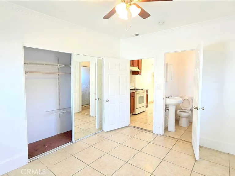 660 N Mountain View Ave #B — Photo 5