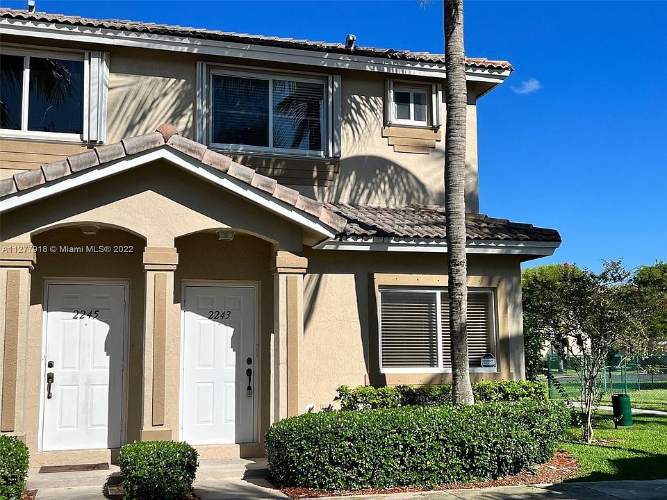 1st image of 2243 SE 25th Ave #2243