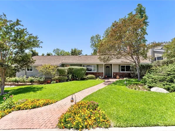 561 Sierra Meadows Dr, Sierra Madre, CA 91024