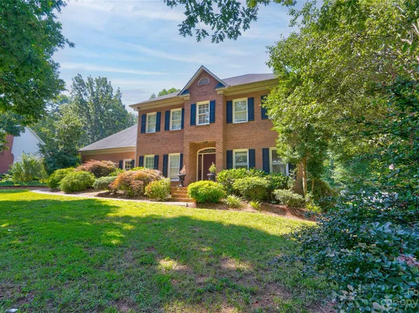 109 Nemans Cv, Cherryville, NC 28021
