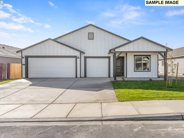 894 E Maple Brook Ave, Hermiston, OR 97838