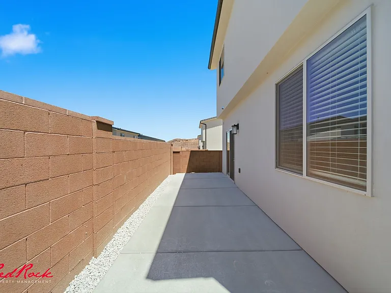 2341 E Siegel Ln — Photo 34