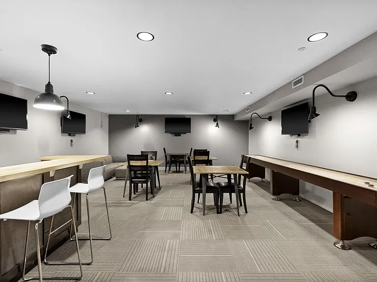 The Henry — Photo 15