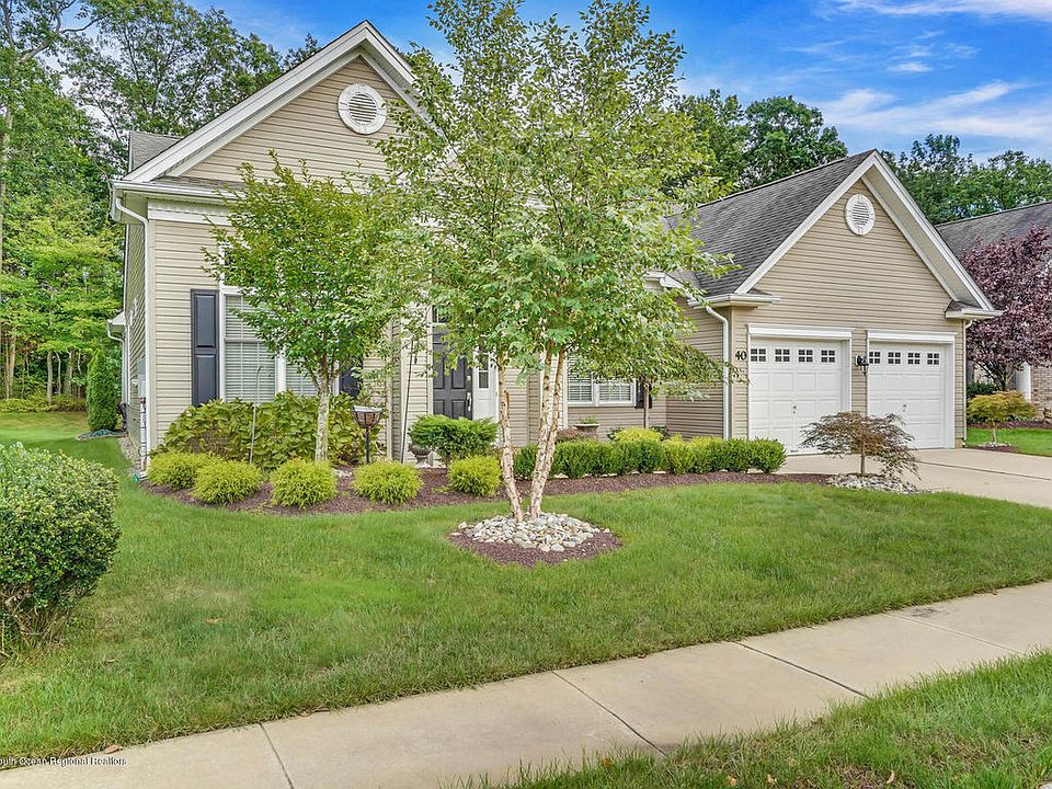 1st image of 40 Dunberry Dr
