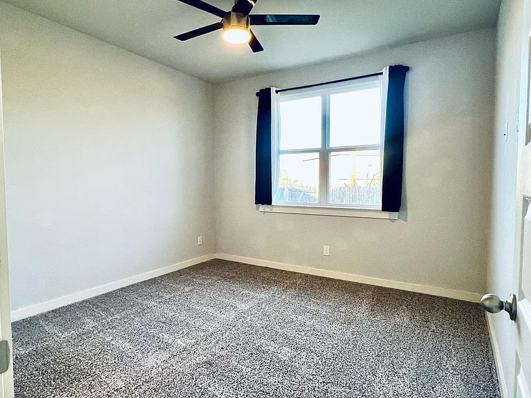 4734 Turquoise Park — Photo 8
