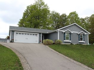 3614 Fieldcrest Ln, Traverse City, MI 49685