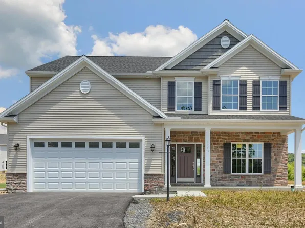 175 Scarlet Oak Dr, Etters, PA 17319