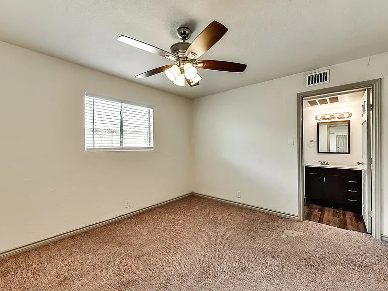 1502 Peak St. — Photo 4