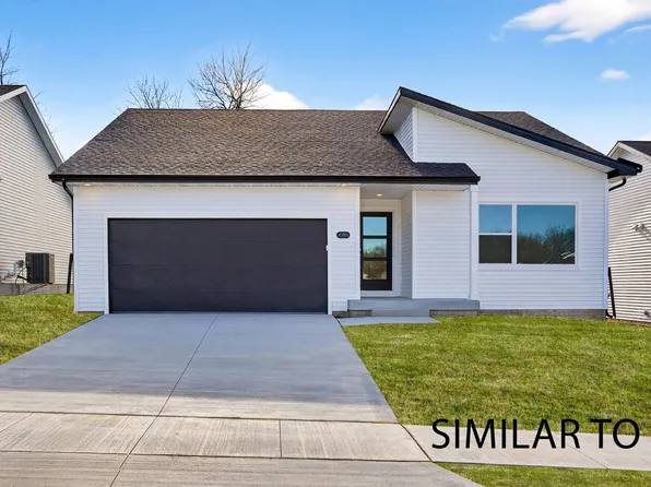 4278 Grover Woods Ln, Des Moines, IA 50317