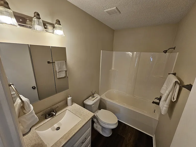 400 Applecross Dr — Photo 7