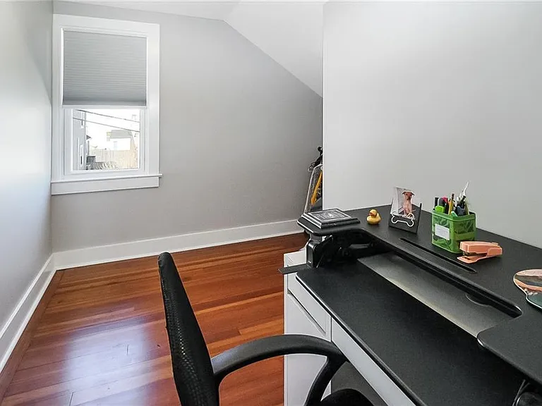 1 Conrad Ct — Photo 18