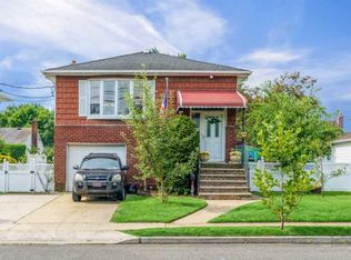 298 Hendrickson Ave, Valley Stream, NY 11580