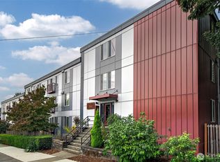 3661 Phinney Ave N APT 401, Seattle, WA