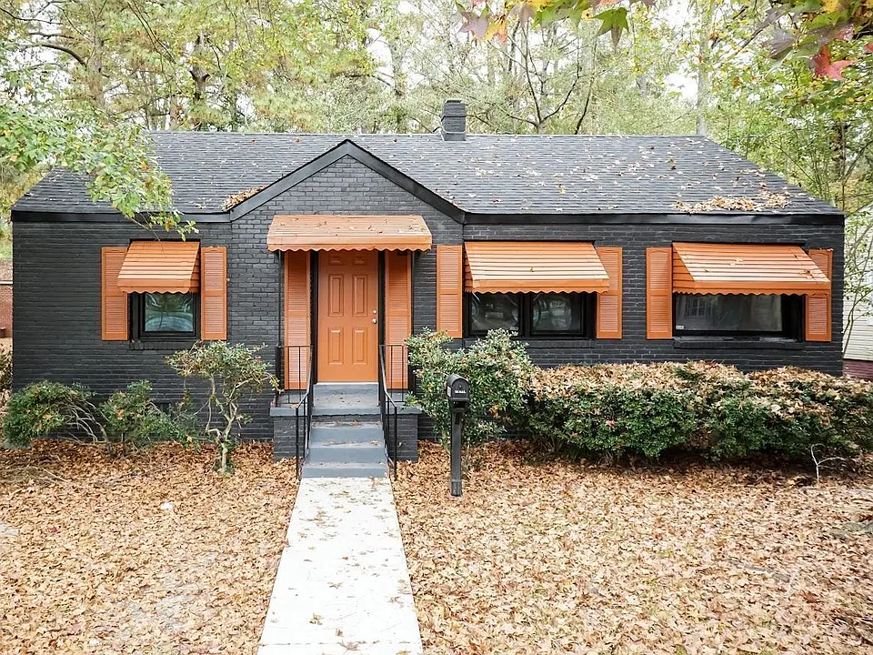 1400 Rosewood Ave