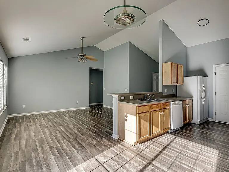 6 Spruce Dr — Photo 17