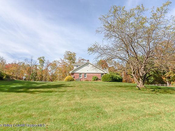 3rd image of 74 Habeck Road