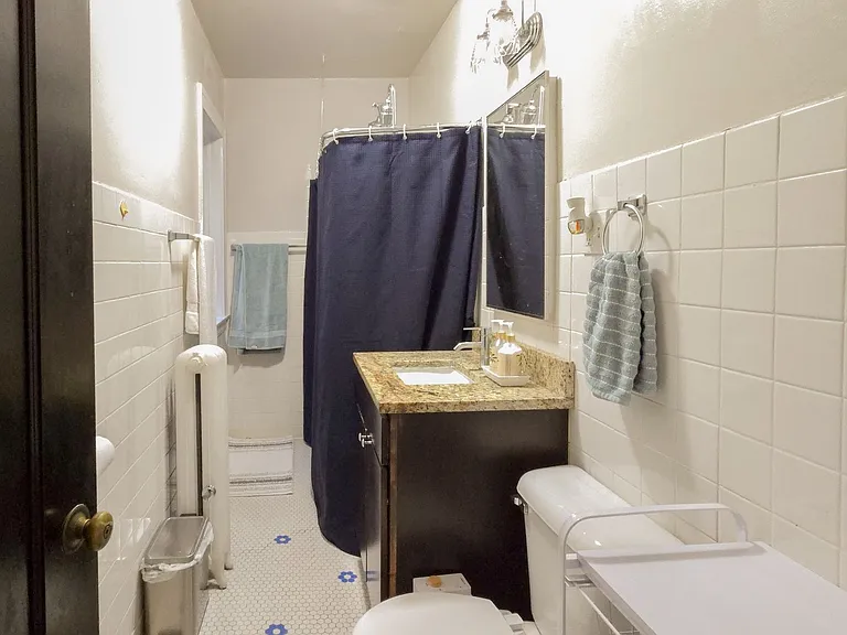 5073 N Wolcott Ave — Photo 13