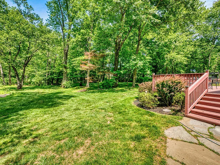 31 Shepard Way — Photo 30