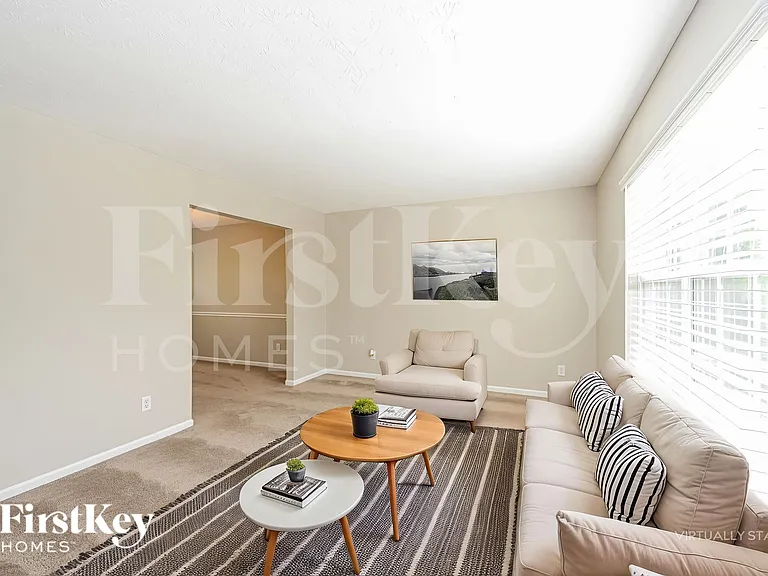 5328 Orchard Creek Ct — Photo 4