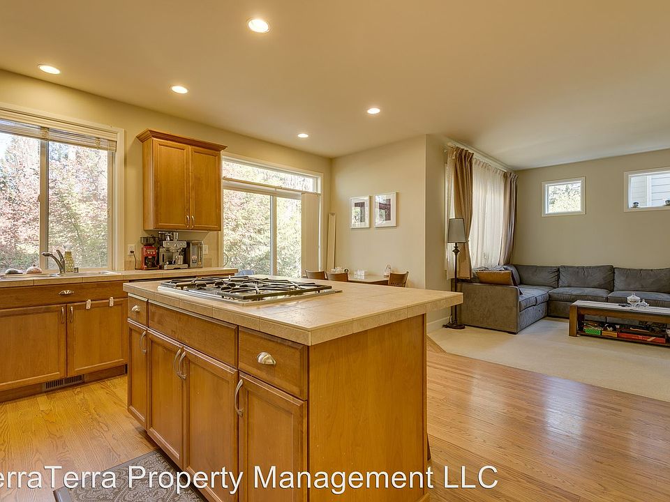 1st image of 26038 SE 23rd Pl
