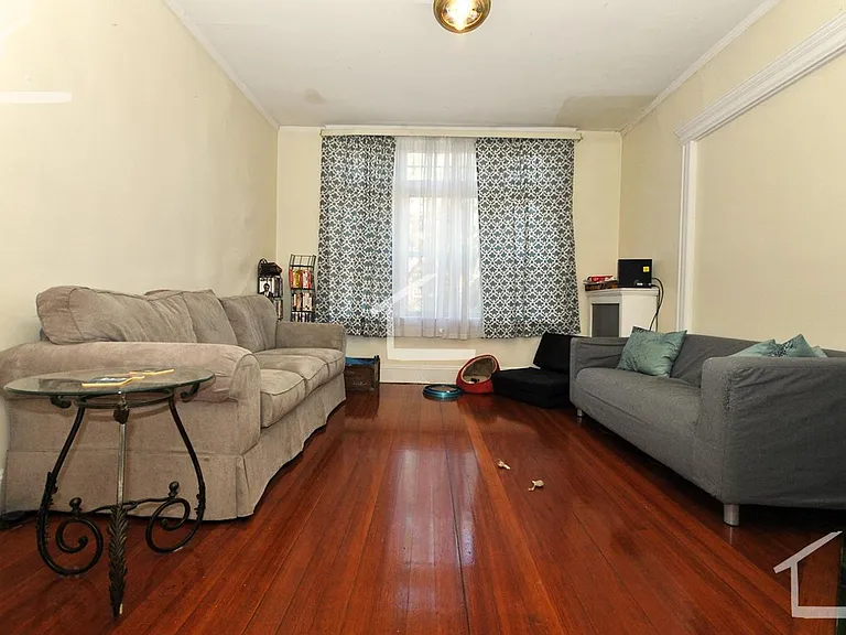 15 Strathmore Rd #4 — Photo 11
