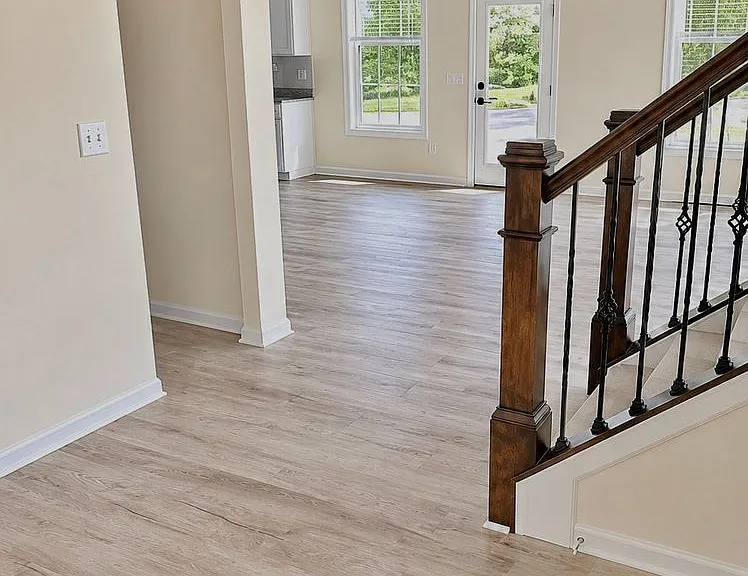 1034 Autumn Crest Ln — Photo 4