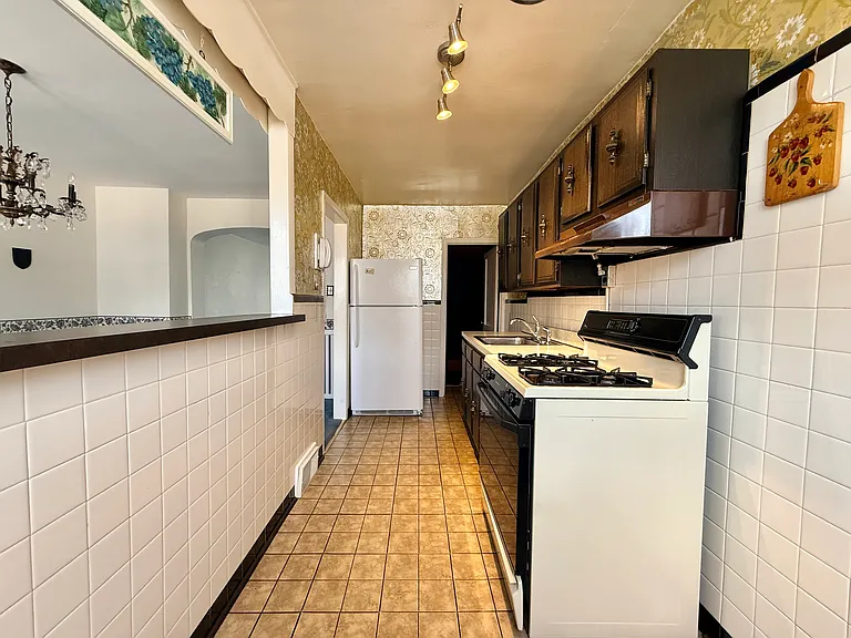 3303 Hartel Ave — Photo 82