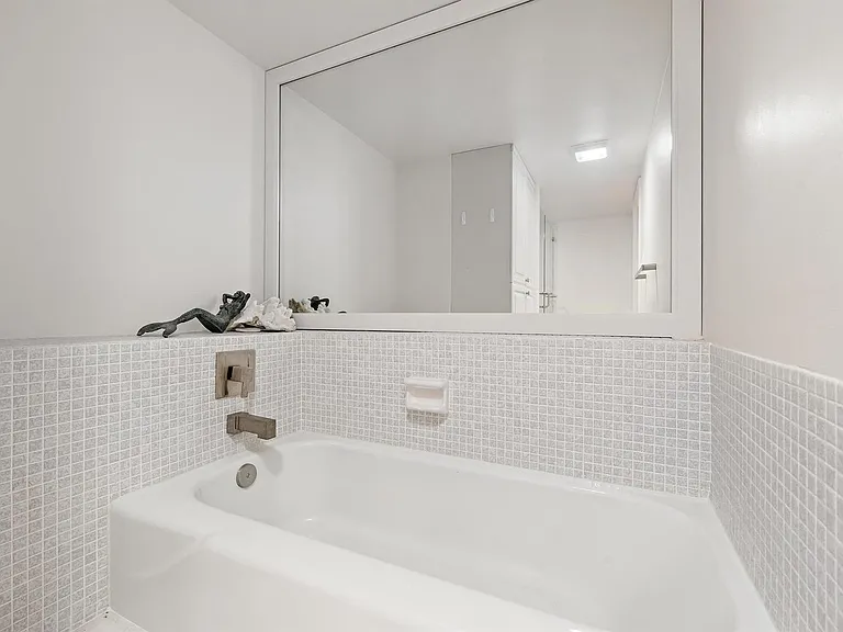 5380 N Ocean Dr #19E — Photo 12