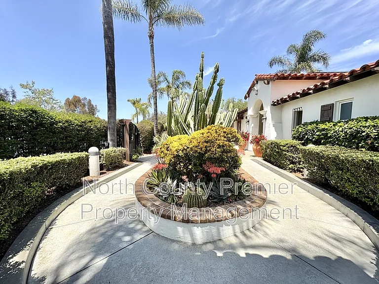 6071 Paseo Pradera — Photo 43