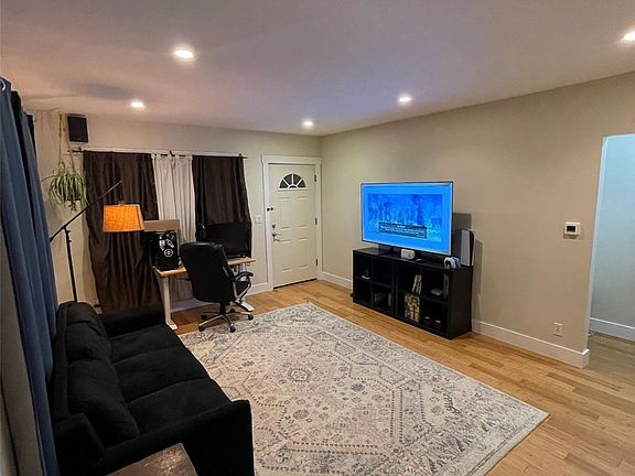 2nd image of 111 N Callow Avenue
