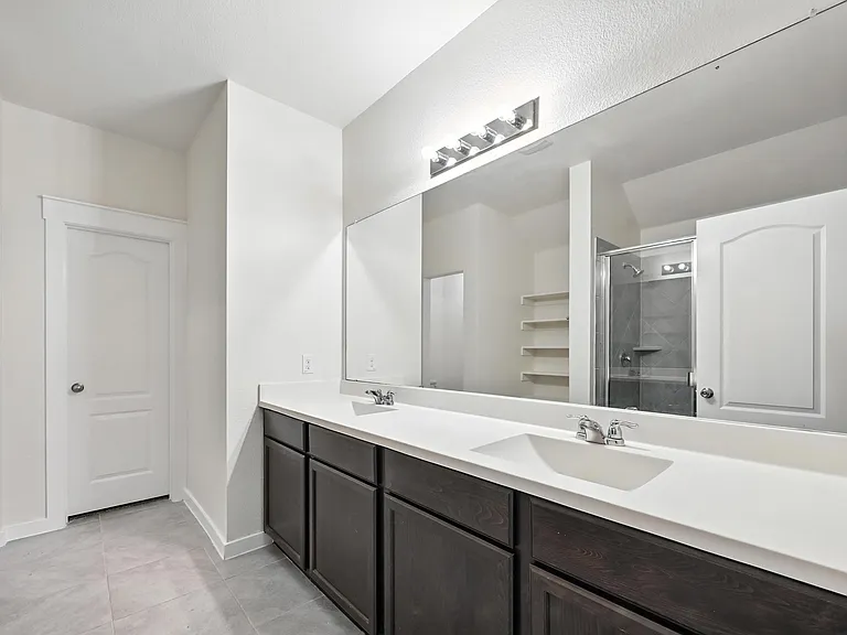1581 Ferguson Dr — Photo 23