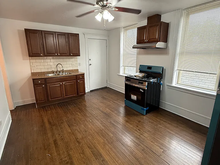 3254 S Morgan St #2R — Photo 1