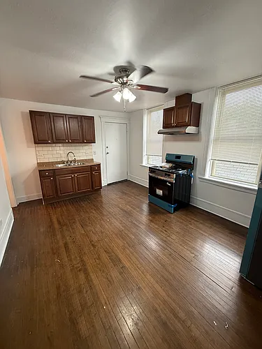 3254 S Morgan St Photo 1