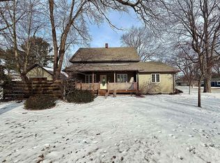 817 E 18th St, Marshfield, WI 54449