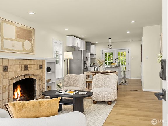 3rd image of 826 NE 80th Street