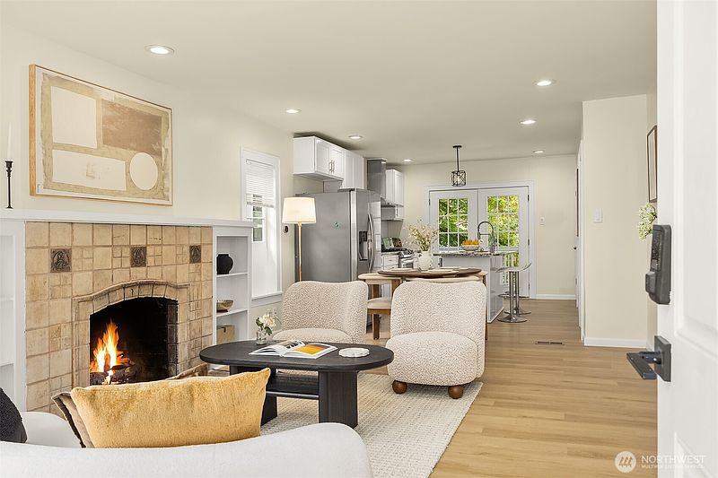3rd image of 826 NE 80th Street