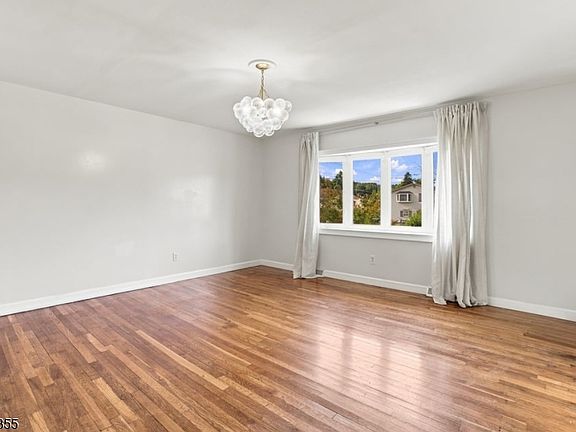 4th image of 13 Kovach St