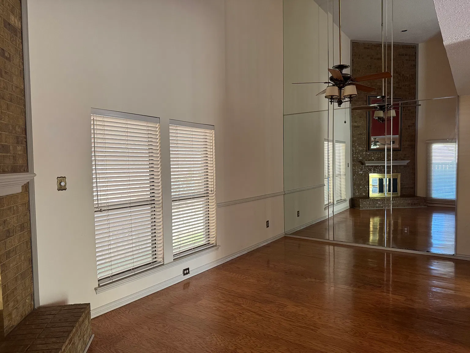 2 bed, 1609 sqft, $1,975 — Photo 4