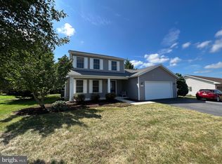 3356 Farm Ln E, Fayetteville, PA 17222