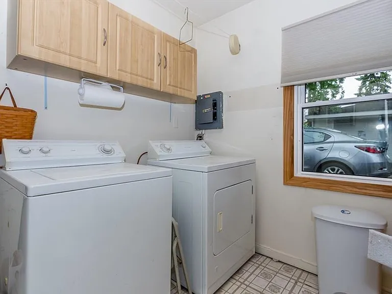 7252 Fenton St — Photo 15