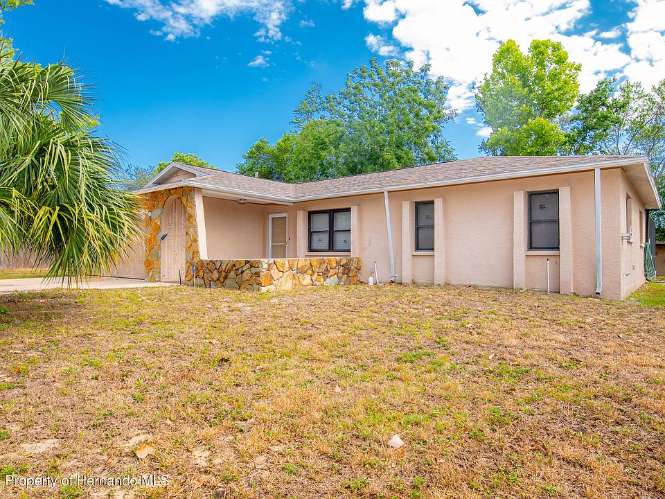 1st image of 2540 Rim Dr
