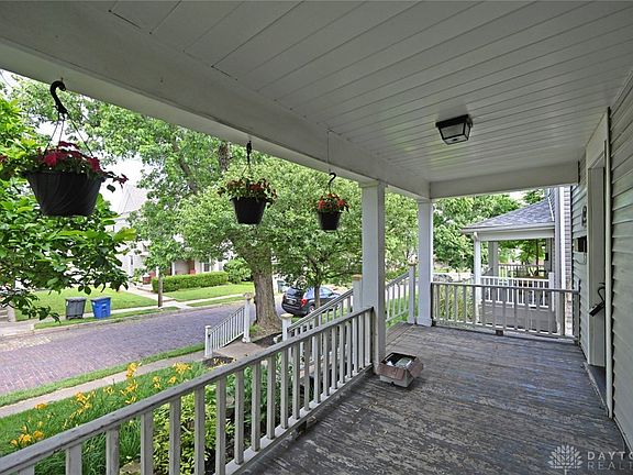 4th image of 1020 Creighton Ave