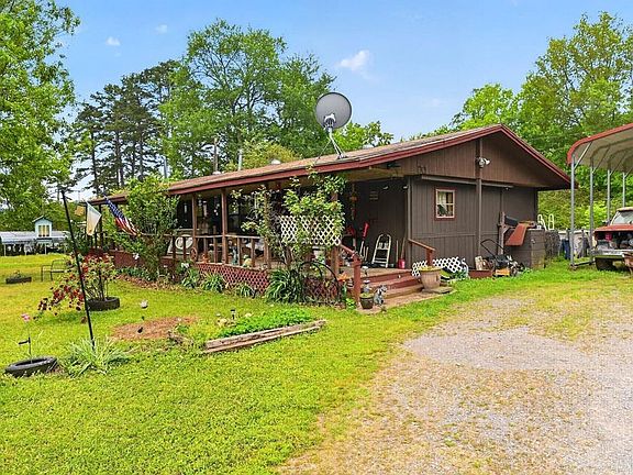 5th image of 581 Pinewood Rd