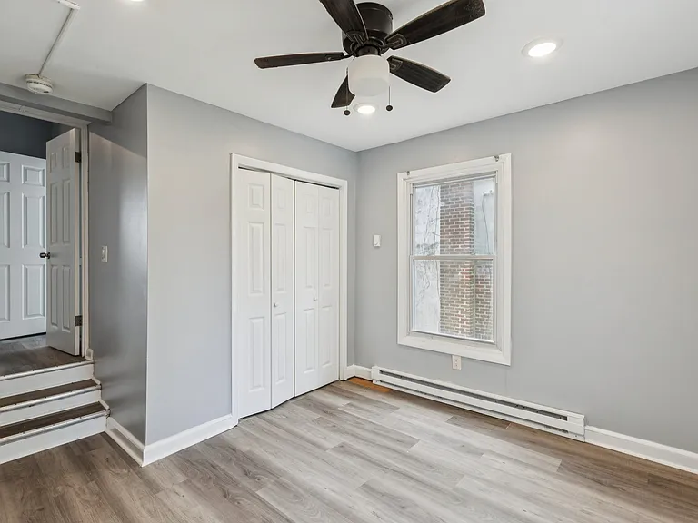 21 E Price St #2B — Photo 16