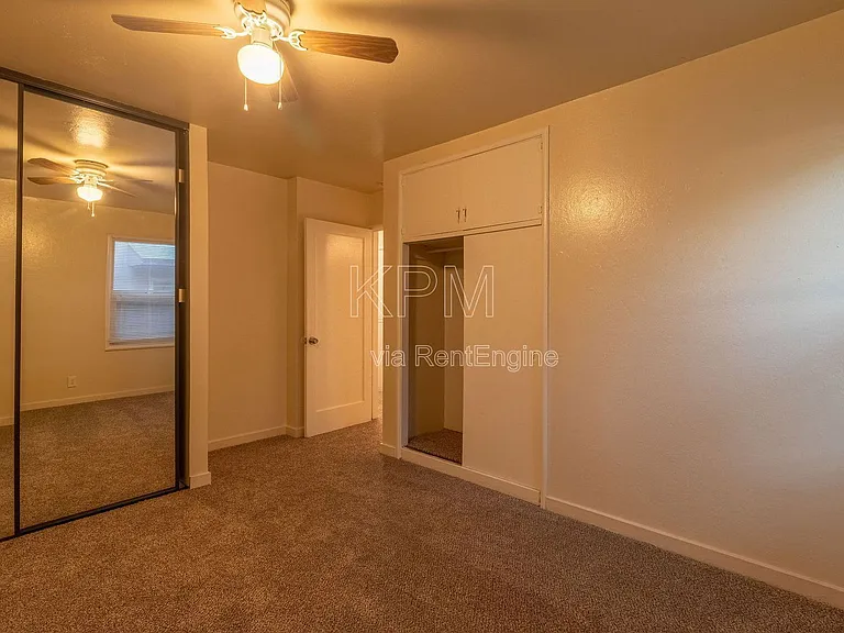 476 E Essex St — Photo 17