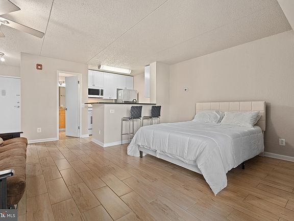 4th image of 60 S Van Dorn St APT 104