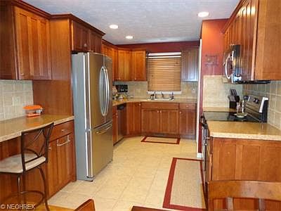 5th image of 2785 Bonny Blvd